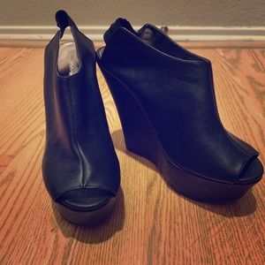 Madden girl black platform heels